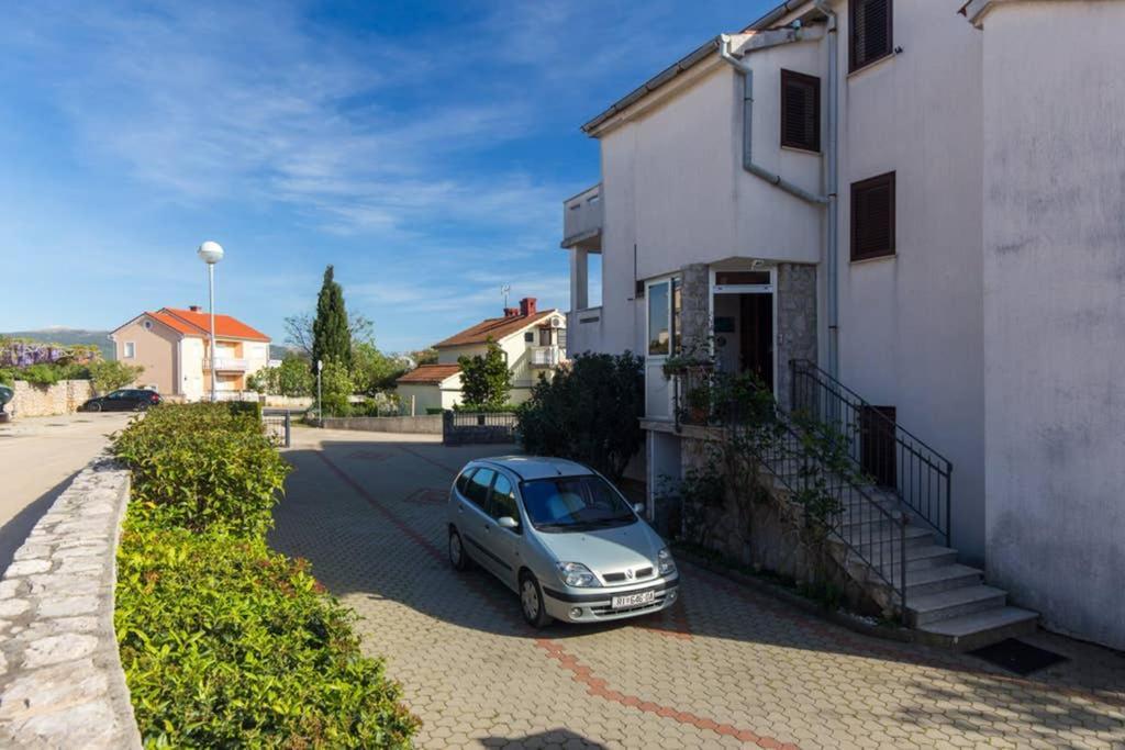 Apartment With Terace And Sea View Marica Кърк Екстериор снимка