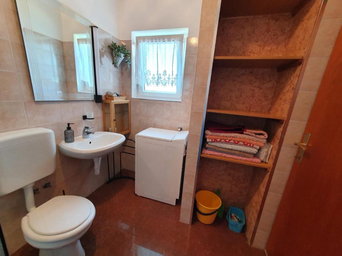 Apartment With Terace And Sea View Marica Кърк Екстериор снимка