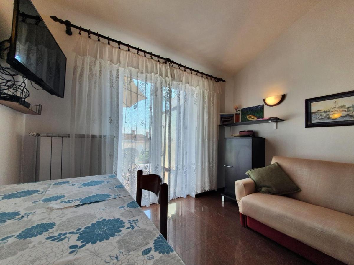 Apartment With Terace And Sea View Marica Кърк Екстериор снимка